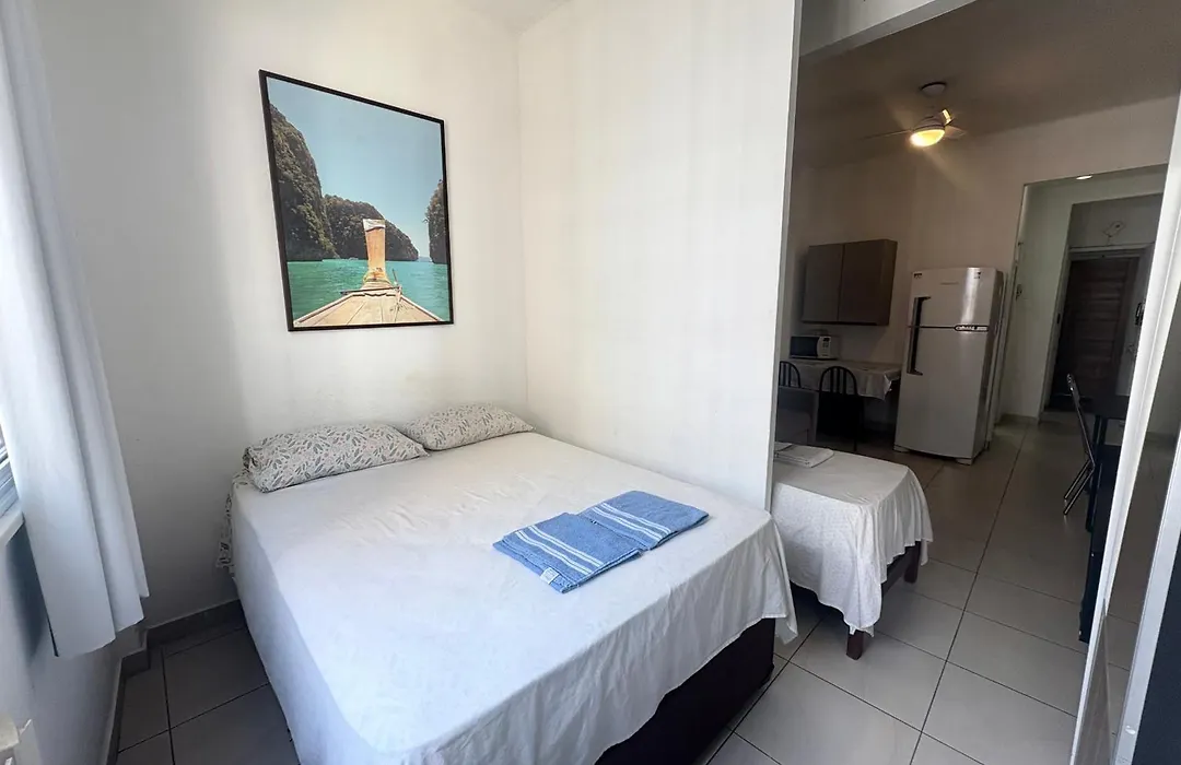 Studio completo ENTRADA pela PRAIA DE COPACABANA, com ar, wifi, netflix, até 4 pessoas, pauloangerami AA3806-1